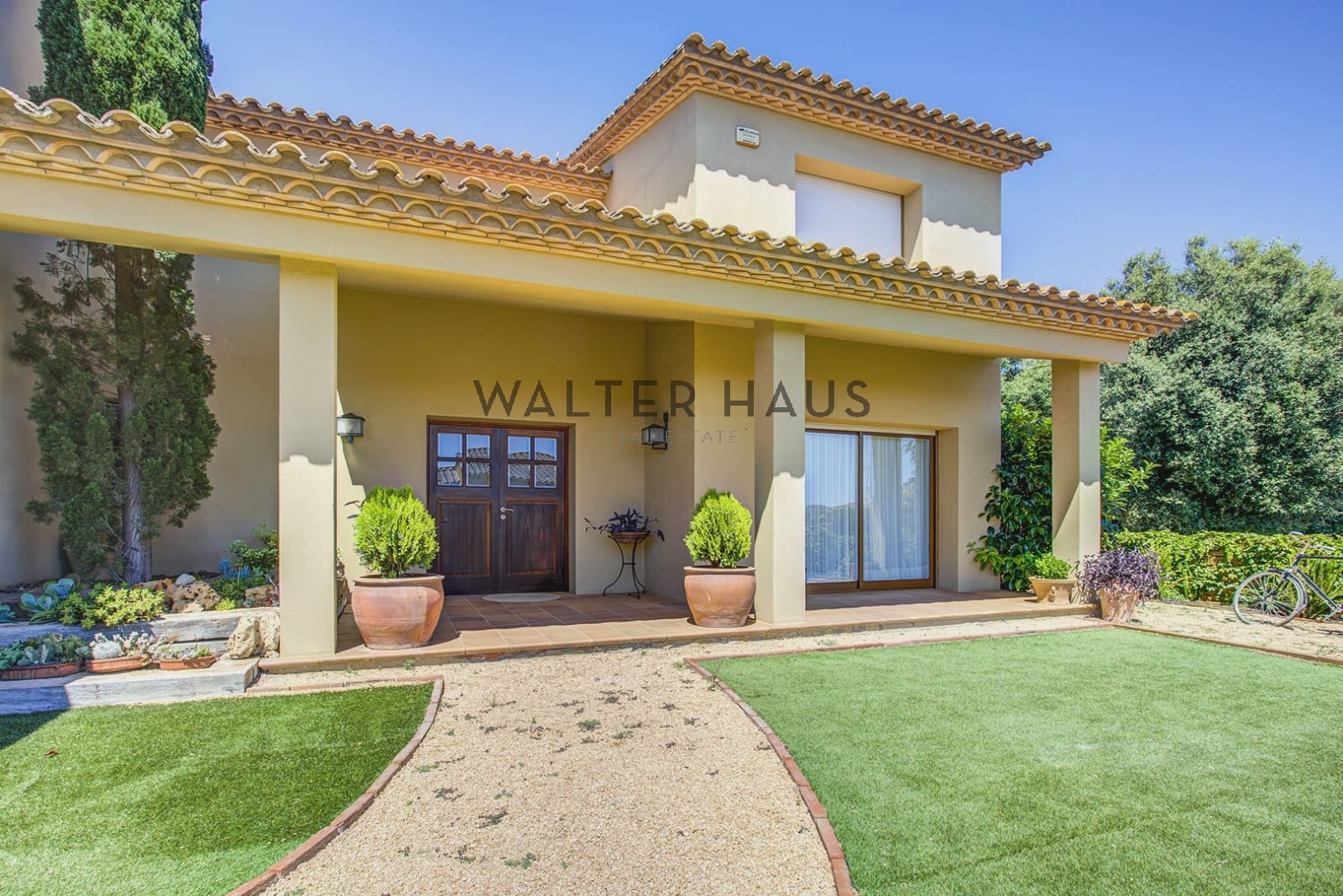 5 bedroom Villa for sale in Mont-ras - € 1,500,000 (Ref: 9956071)