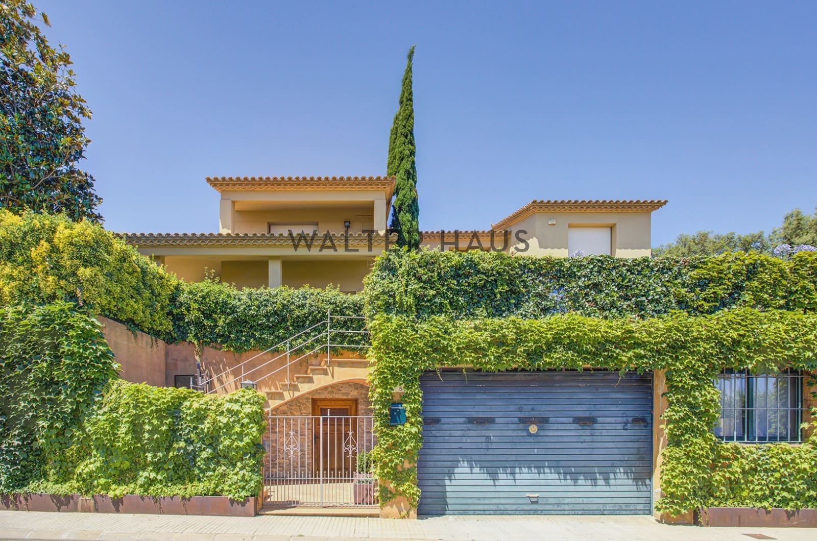 5 bedroom Villa for sale in Mont-ras - € 1,500,000 (Ref: 9956071)