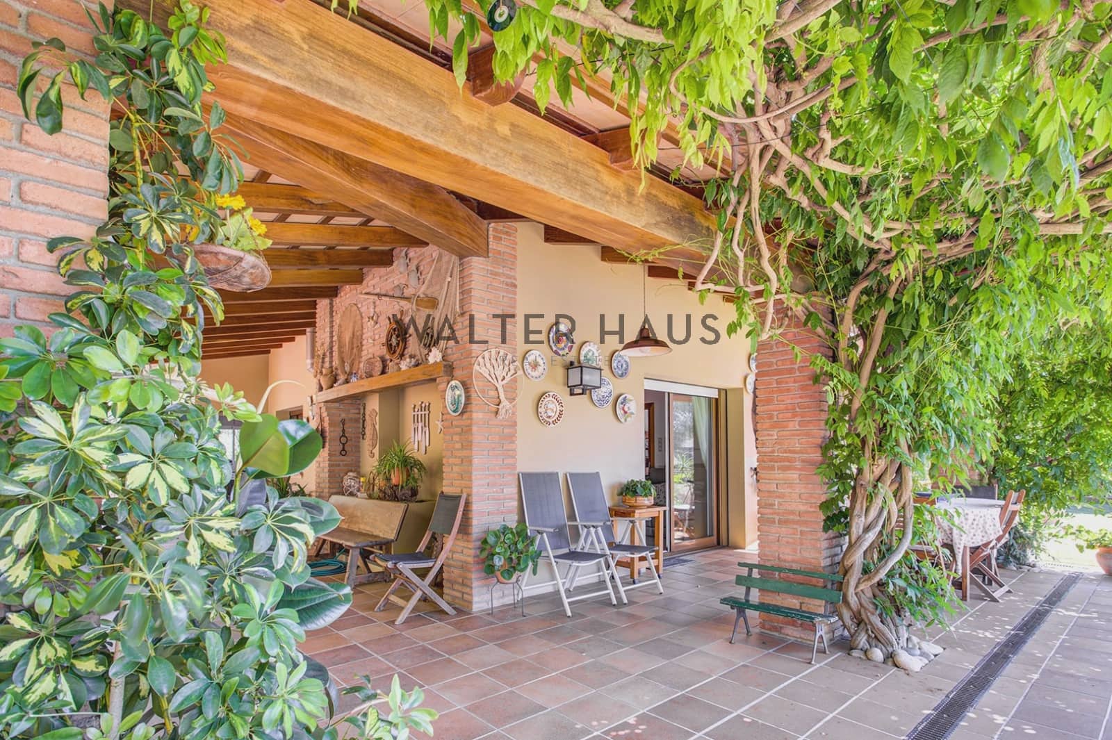 5 bedroom Villa for sale in Mont-ras - € 1,500,000 (Ref: 9956071)