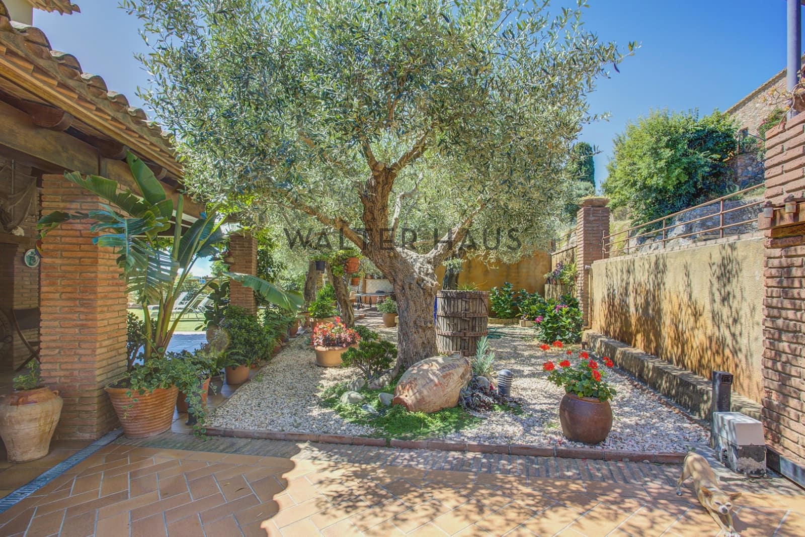 5 bedroom Villa for sale in Mont-ras - € 1,500,000 (Ref: 9956071)
