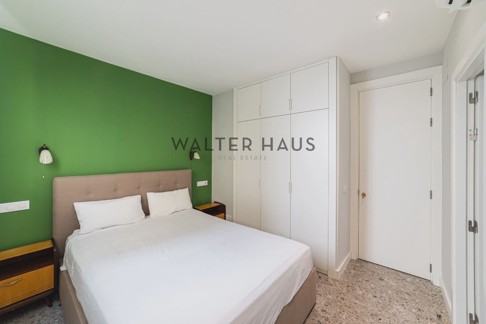 2 Zimmer Wohnung zu vermieten in Madrid Stadt mit Garage - 2.400 € (Ref: 9958839)