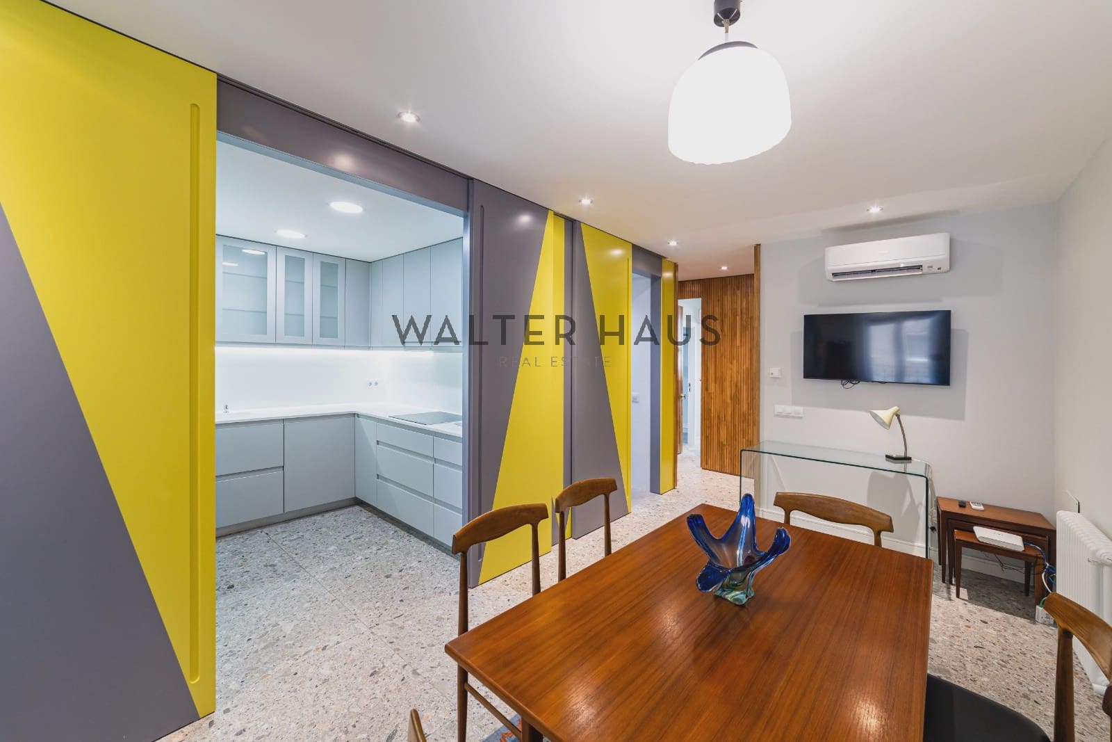 2 Zimmer Wohnung zu vermieten in Madrid Stadt mit Garage - 2.400 € (Ref: 9958839)