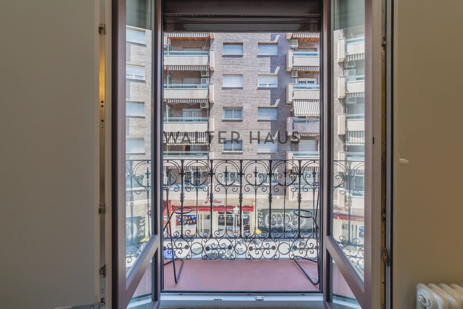2 Zimmer Wohnung zu vermieten in Madrid Stadt mit Garage - 2.400 € (Ref: 9958839)