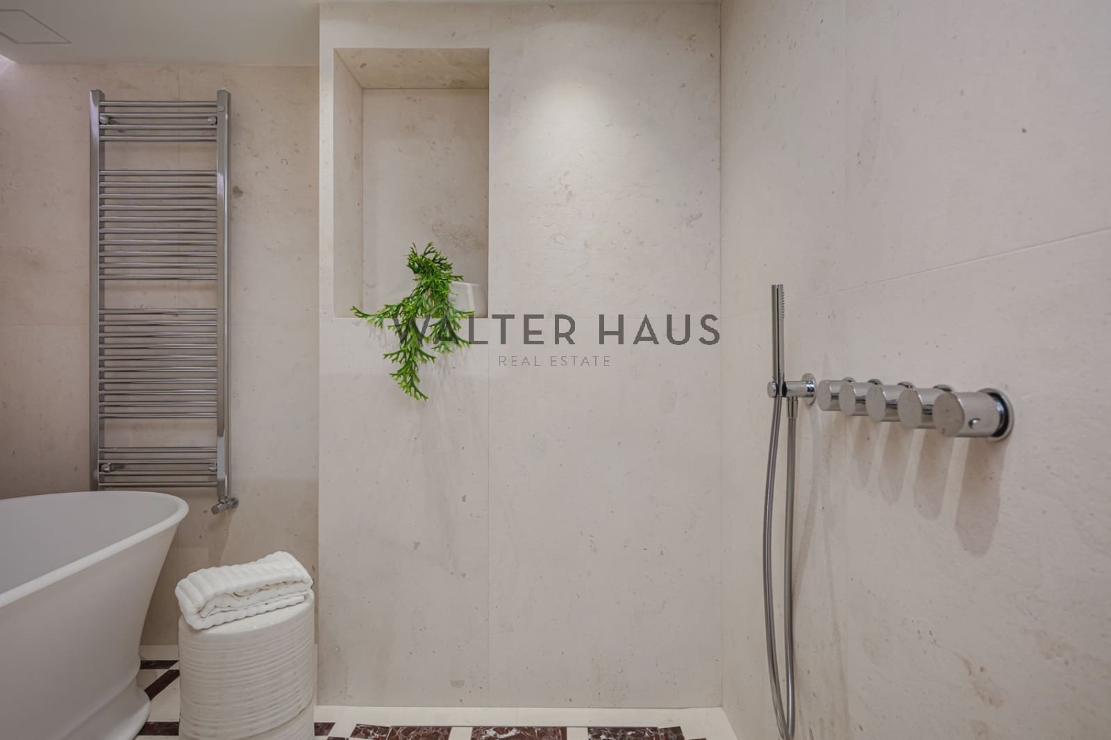 4 soverom Penthouse til salgs i Madrid by - € 3 900 000 (Ref: 9961194)