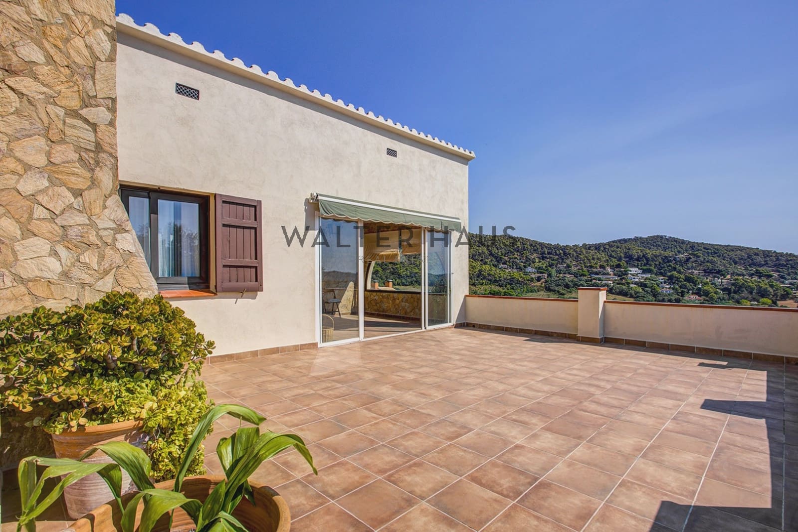 3 bedroom Villa for sale in Vall-llobrega - € 440,000 (Ref: 9961195)