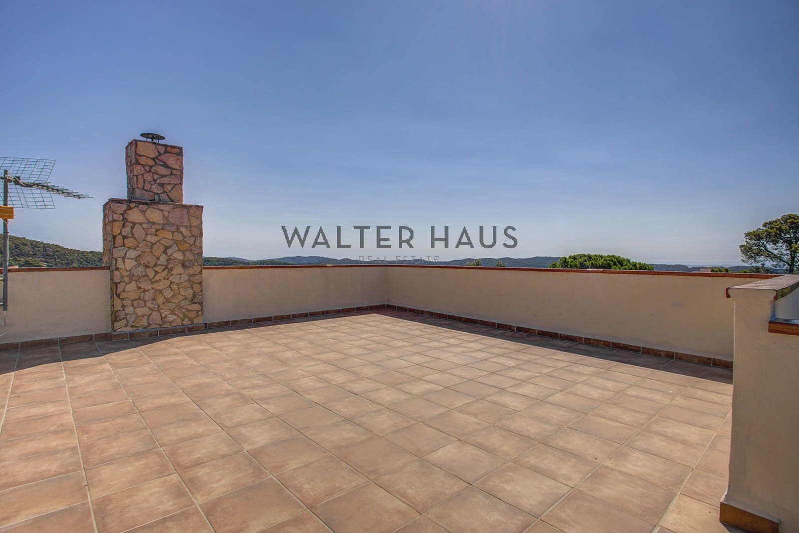 3 bedroom Villa for sale in Vall-llobrega - € 440,000 (Ref: 9961195)