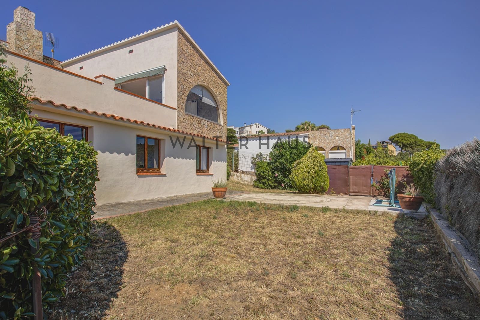 3 bedroom Villa for sale in Vall-llobrega - € 440,000 (Ref: 9961195)