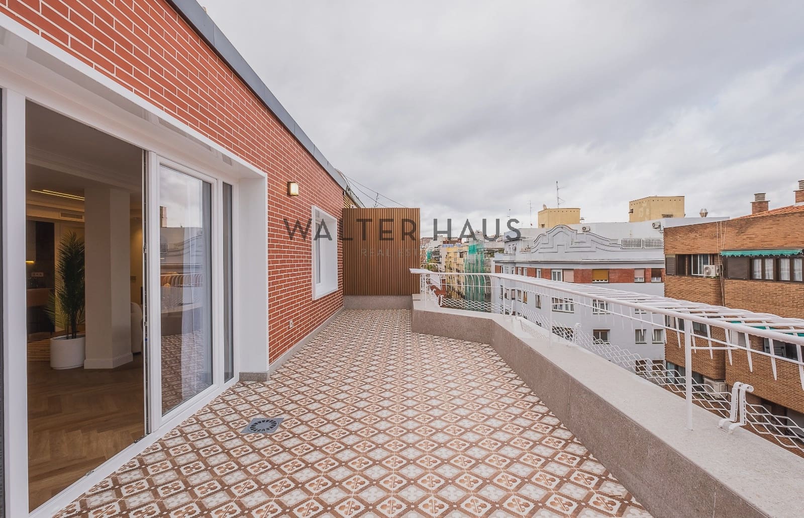 3 soveværelse Penthouse til salg i Madrid by - € 2.400.000 (Ref: 9961633)
