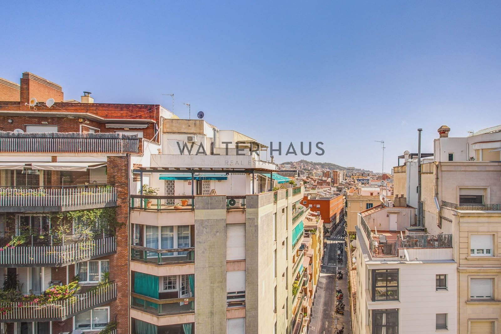 2 soveværelse Penthouse til salg i Barcelona by - € 790.000 (Ref: 9965703)