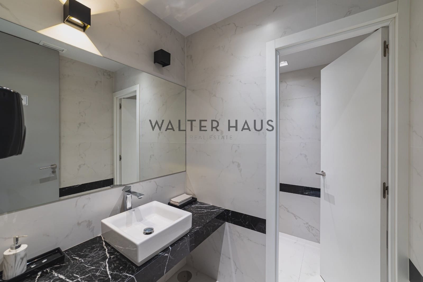 5 slaapkamer Flat te koop in Madrid stad - € 2.200.000 (Ref: 9965907)