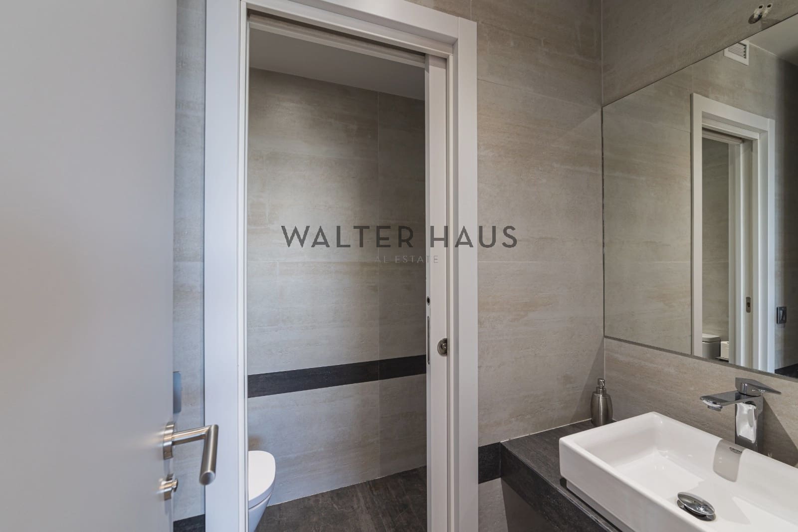 5 slaapkamer Flat te koop in Madrid stad - € 2.200.000 (Ref: 9965907)