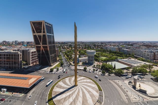 Piso de 5 habitaciones en Almenara, Madrid ciudad en venta - 2.200.000 € (Ref: 9965907)