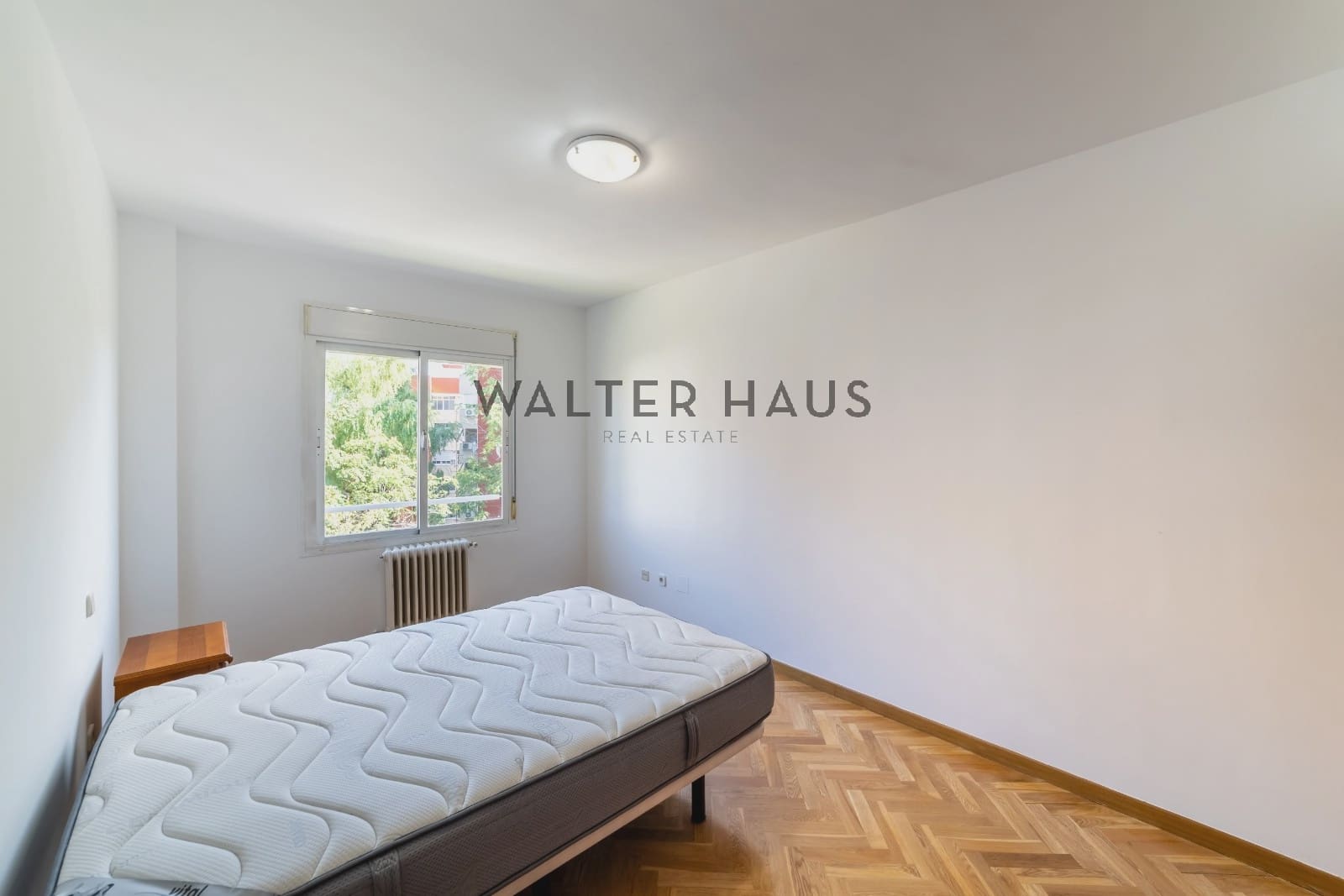 1 Zimmer Wohnung zu vermieten in Madrid Stadt mit Pool Garage - 1.450 € (Ref: 9968952)