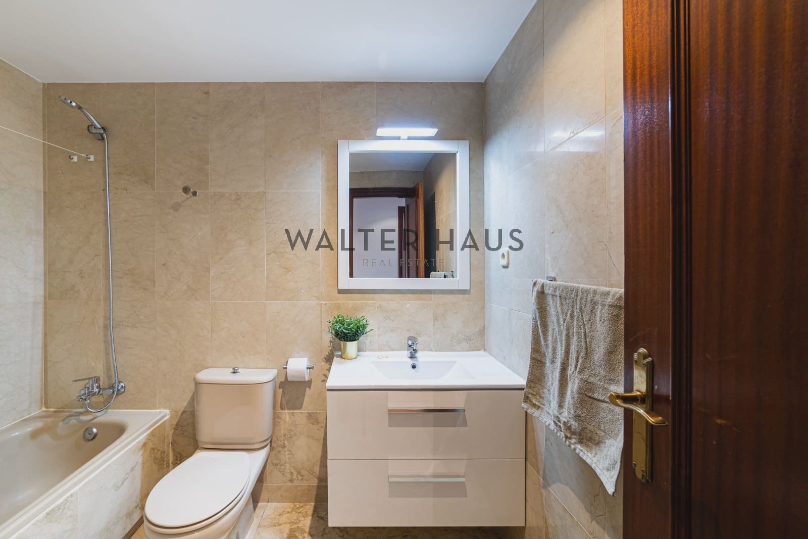 1 Zimmer Wohnung zu vermieten in Madrid Stadt mit Pool Garage - 1.450 € (Ref: 9968952)