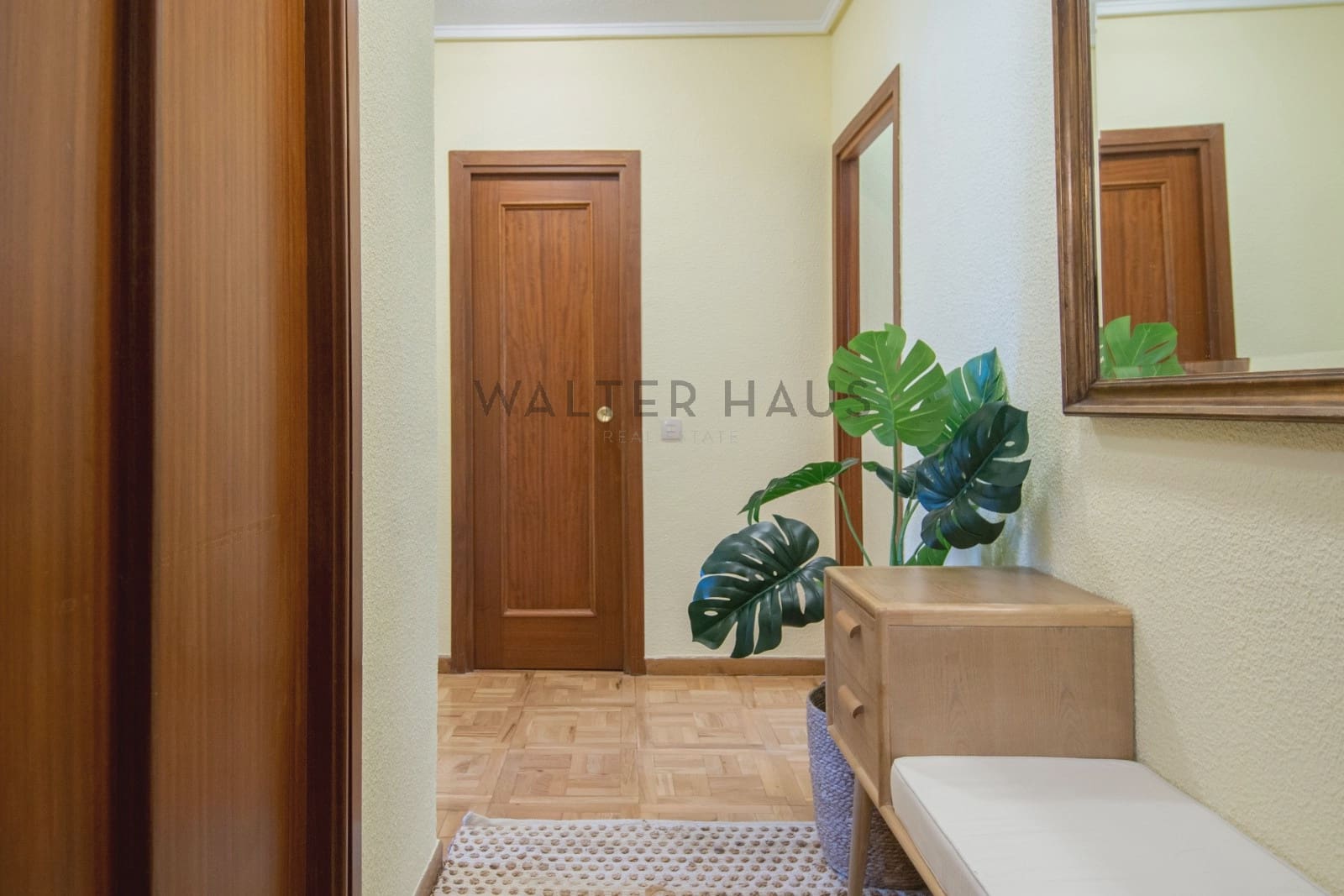 1 soverom Leilighet til leie i Madrid by - € 1 550 (Ref: 9970875)
