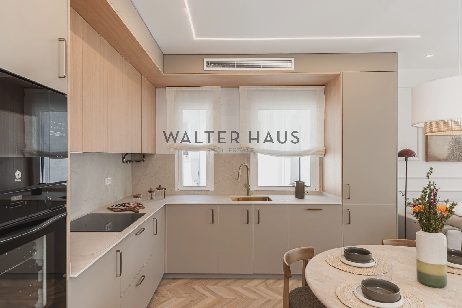3 bedroom Penthouse for sale in Madrid city - € 1,450,000 (Ref: 9975844)