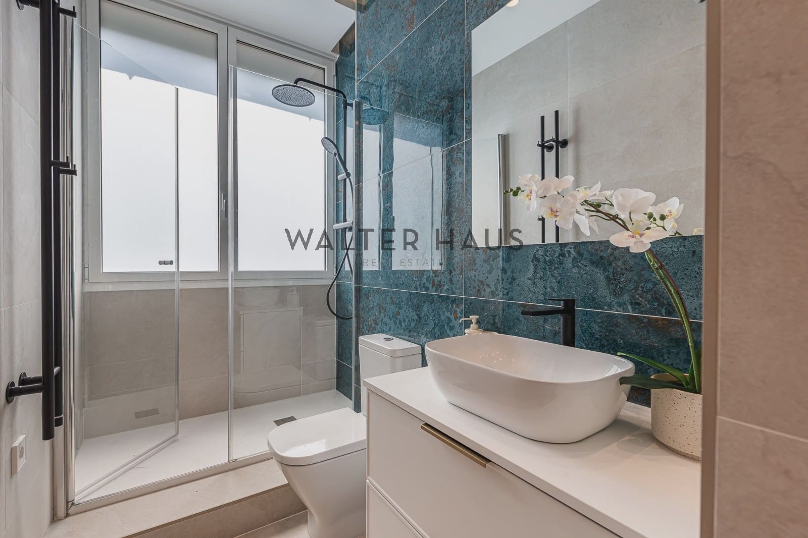3 bedroom Penthouse for sale in Madrid city - € 1,450,000 (Ref: 9975844)
