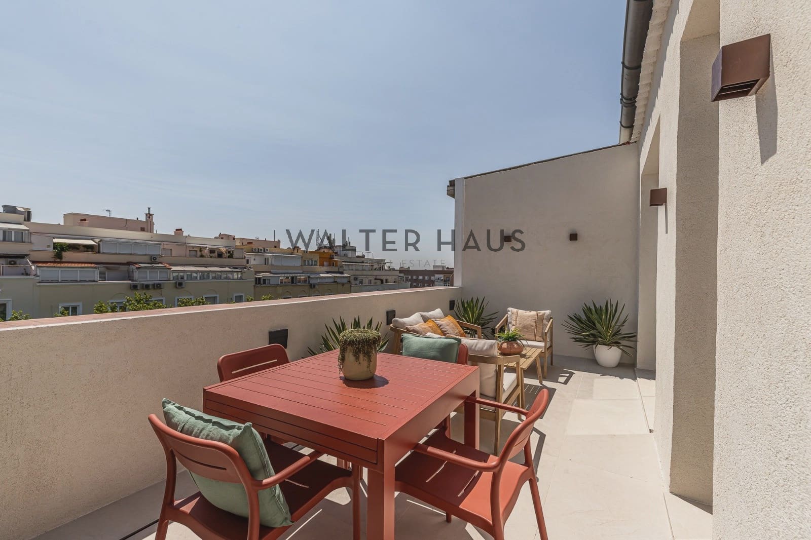 3 bedroom Penthouse for sale in Madrid city - € 1,450,000 (Ref: 9975844)
