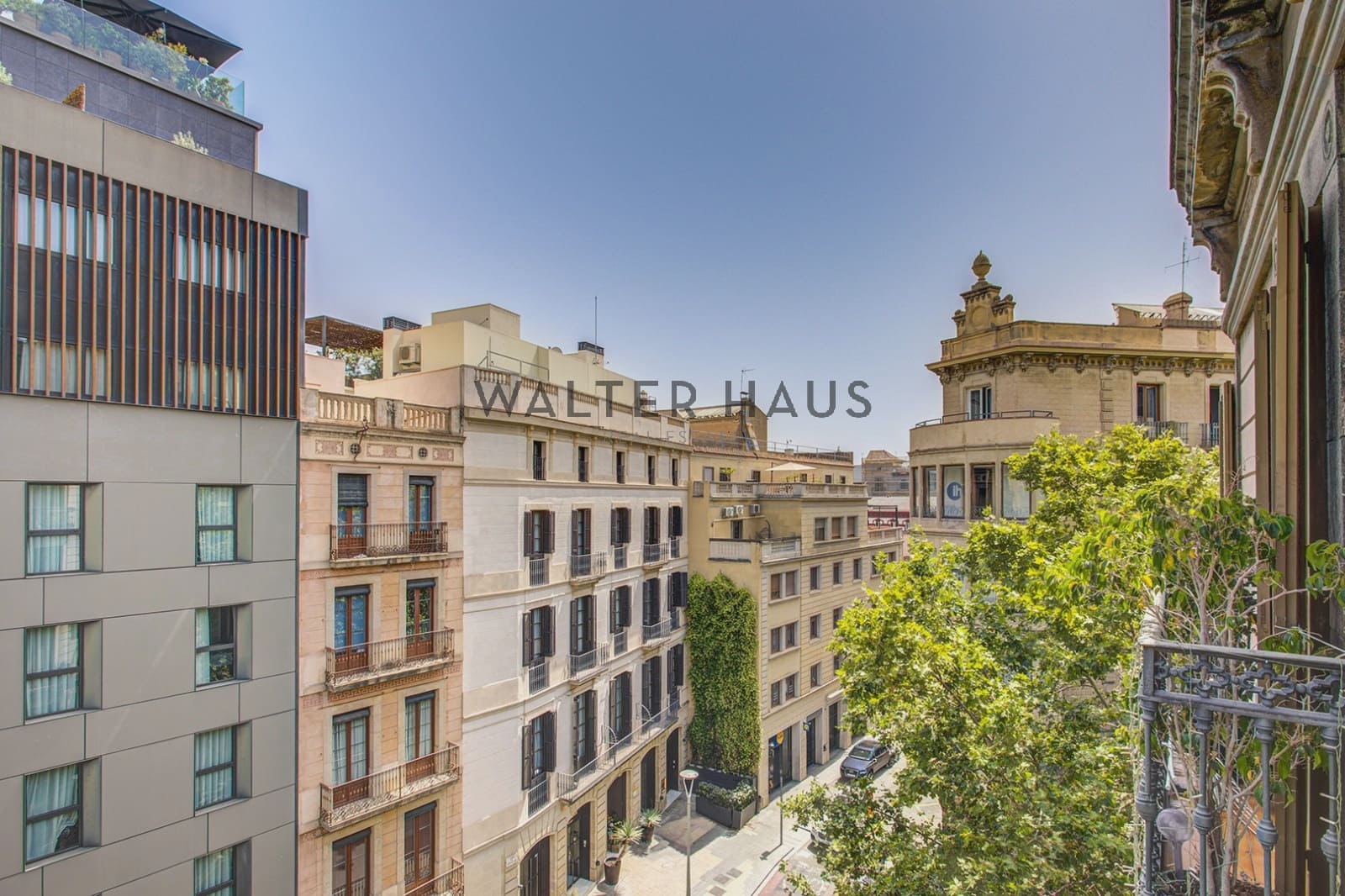 3 soveværelse Lejlighed til salg i Barcelona by - € 1.650.000 (Ref: 9981395)