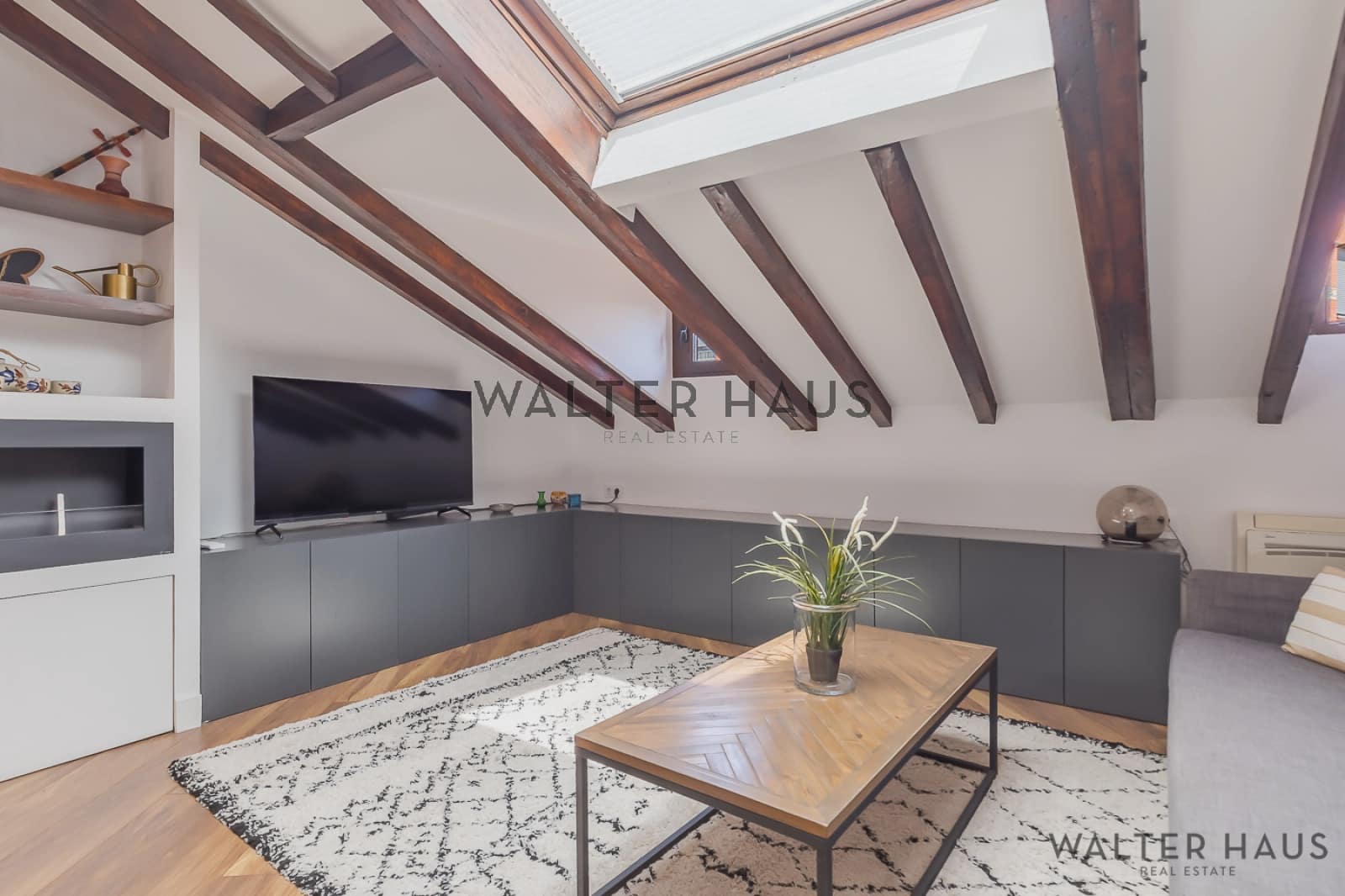 1 soveværelse Penthouse til salg i Madrid by - € 595.000 (Ref: 9981680)