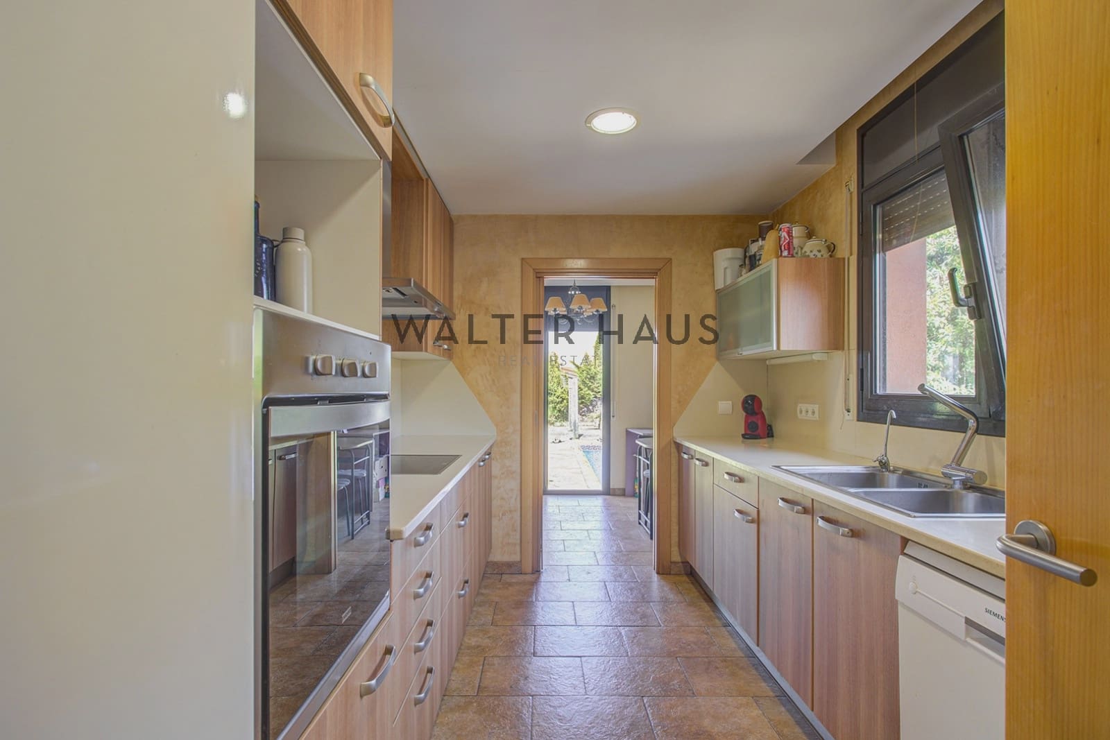 4 slaapkamer Villa te koop in Gerona stad - € 699.000 (Ref: 9985330)