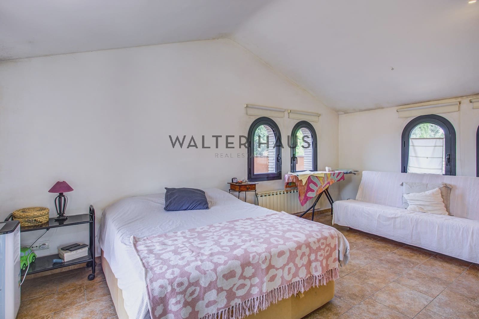 4 slaapkamer Villa te koop in Gerona stad - € 699.000 (Ref: 9985330)