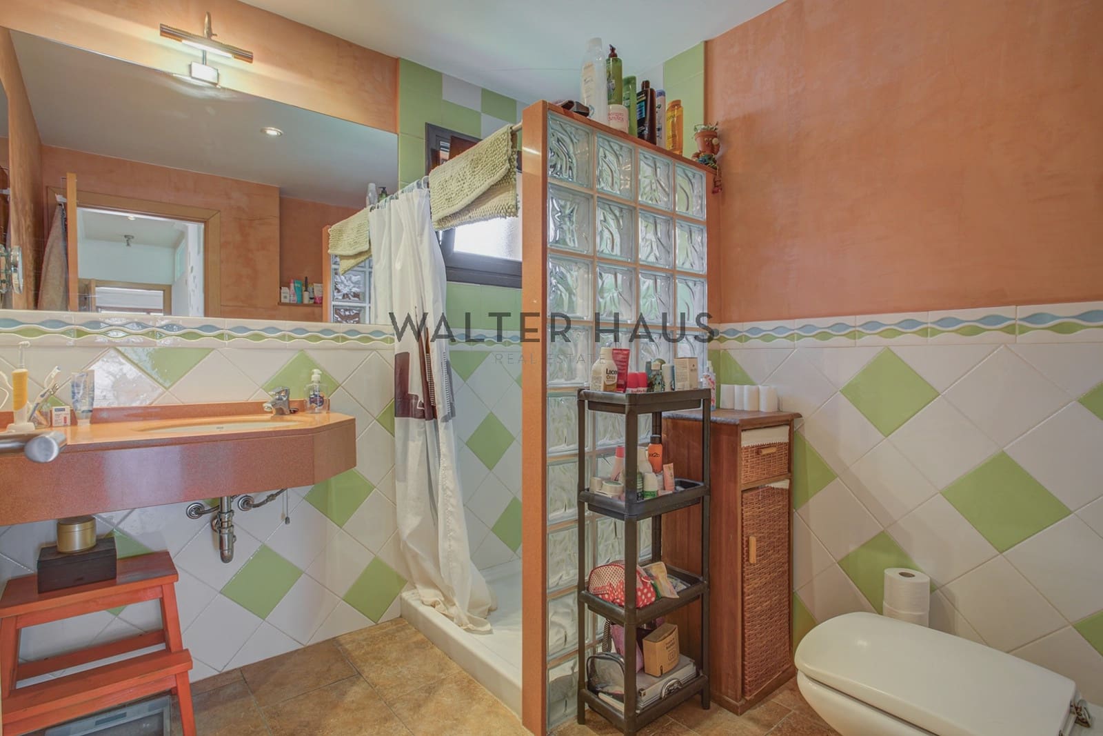 4 slaapkamer Villa te koop in Gerona stad - € 699.000 (Ref: 9985330)