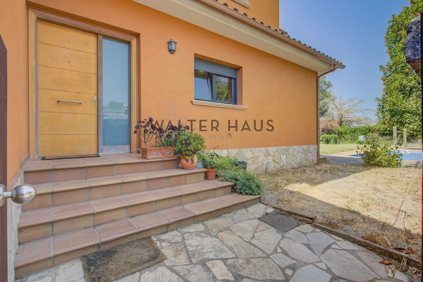 4 slaapkamer Villa te koop in Gerona stad - € 699.000 (Ref: 9985330)