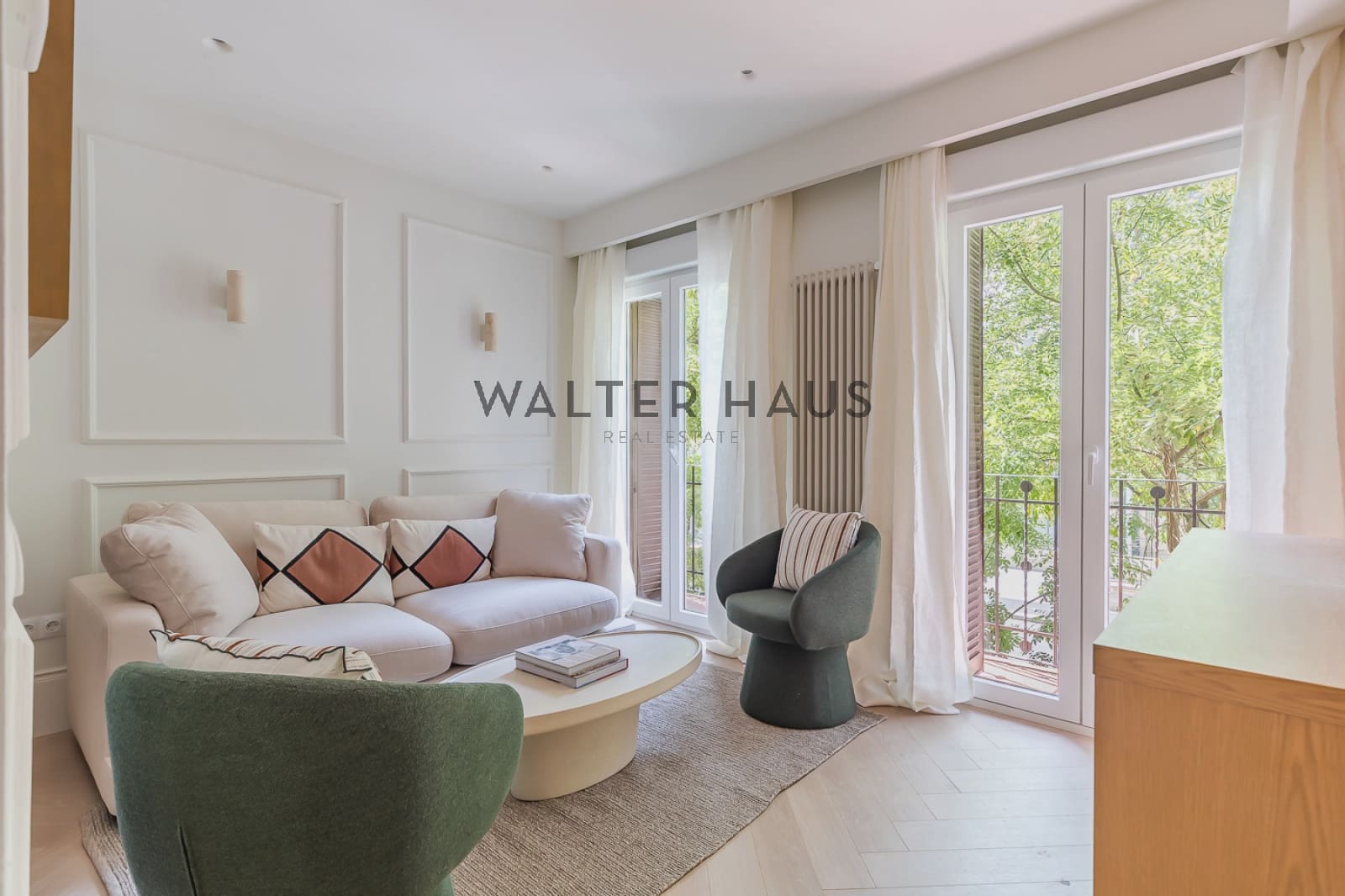 2 bedroom Flat for sale in Madrid city - € 1,050,000 (Ref: 9991989)