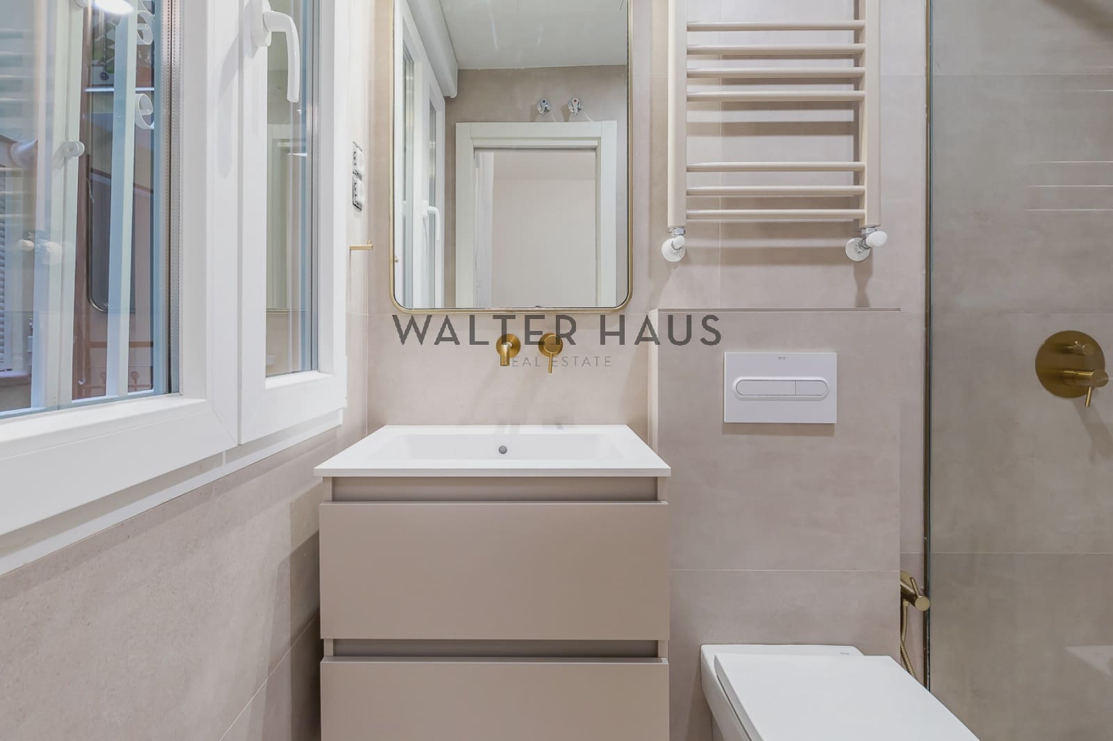 2 bedroom Flat for sale in Madrid city - € 1,050,000 (Ref: 9991989)