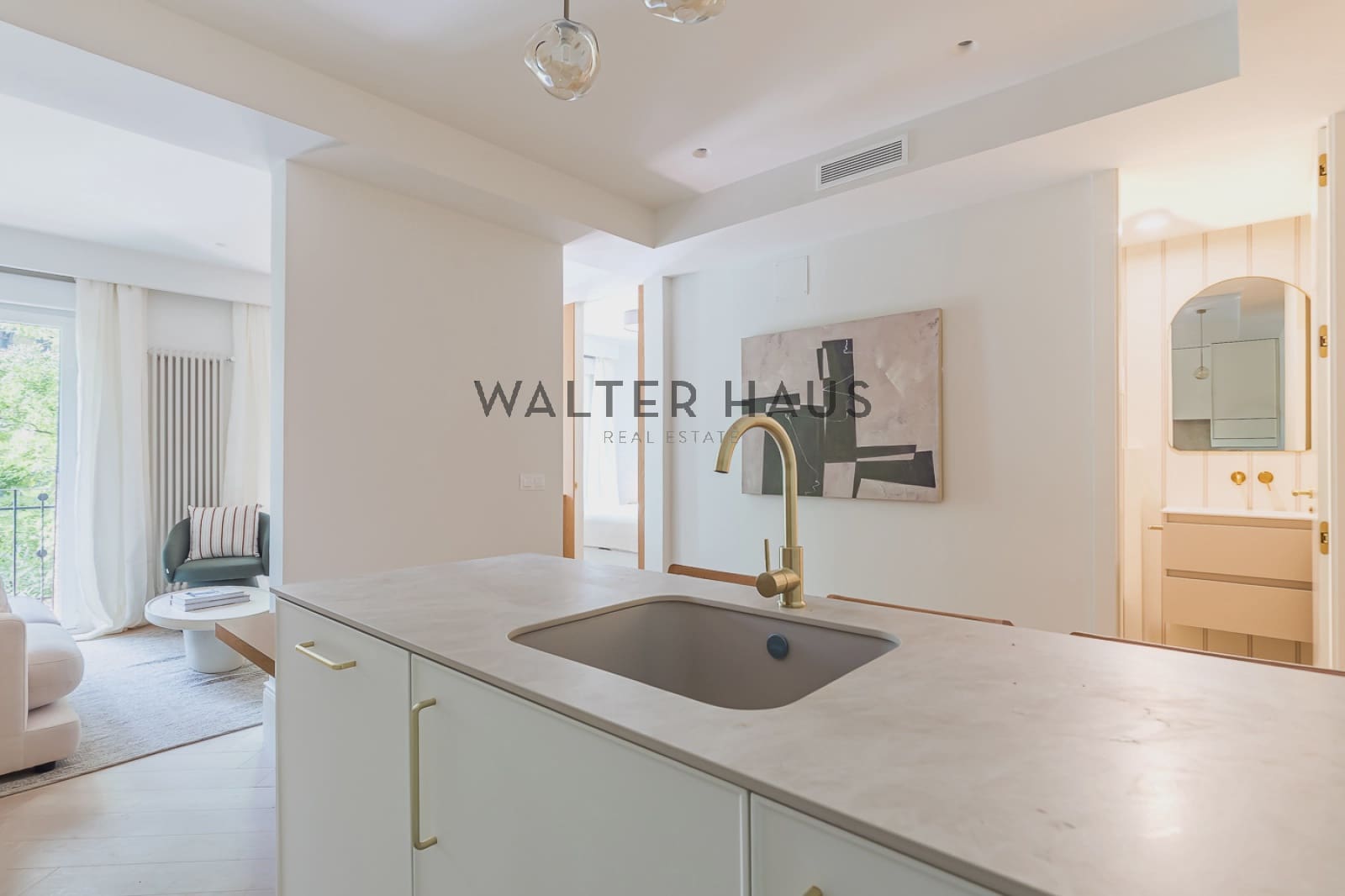 2 bedroom Flat for sale in Madrid city - € 1,050,000 (Ref: 9991989)