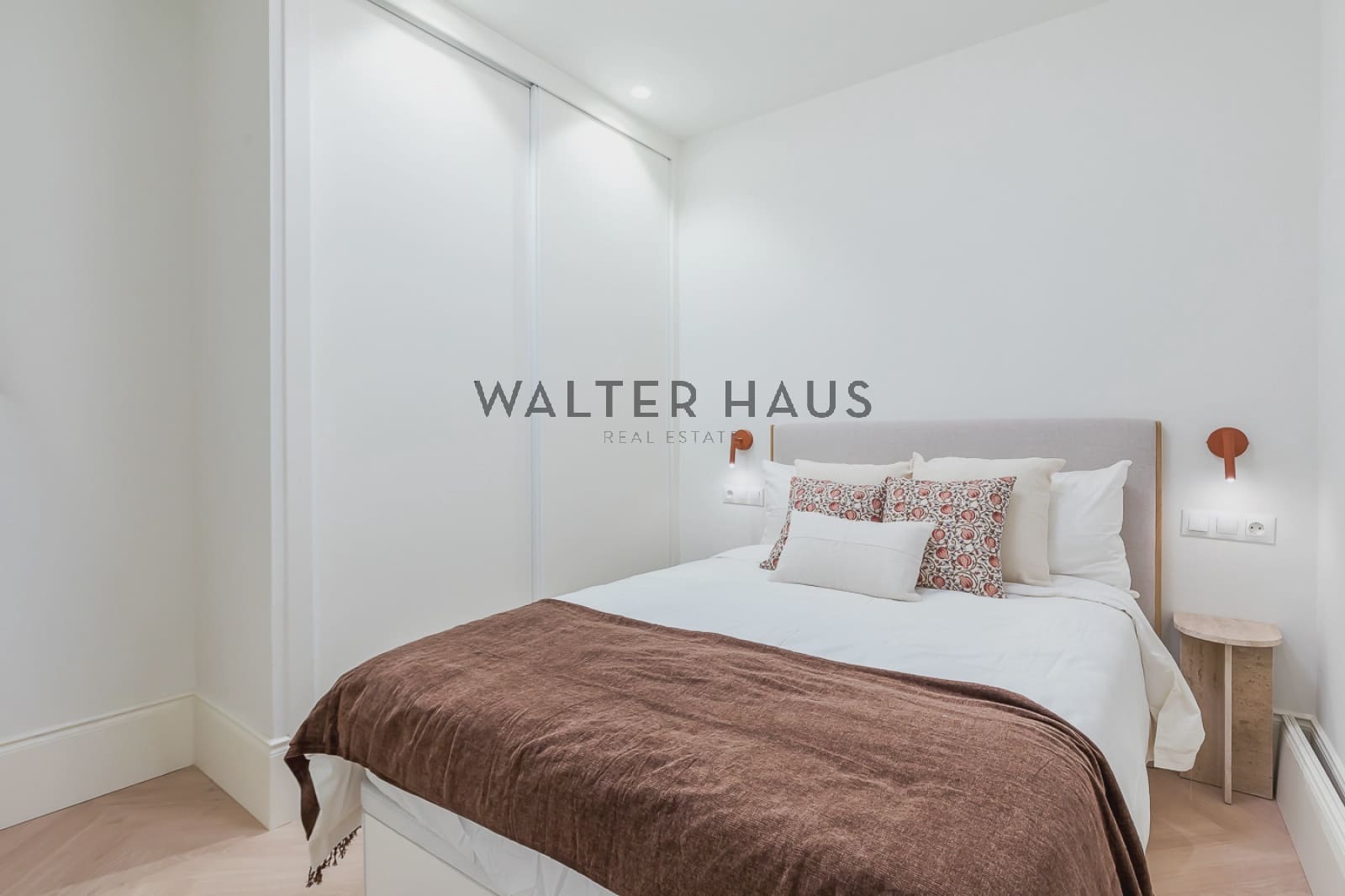 2 bedroom Flat for sale in Madrid city - € 1,050,000 (Ref: 9991989)