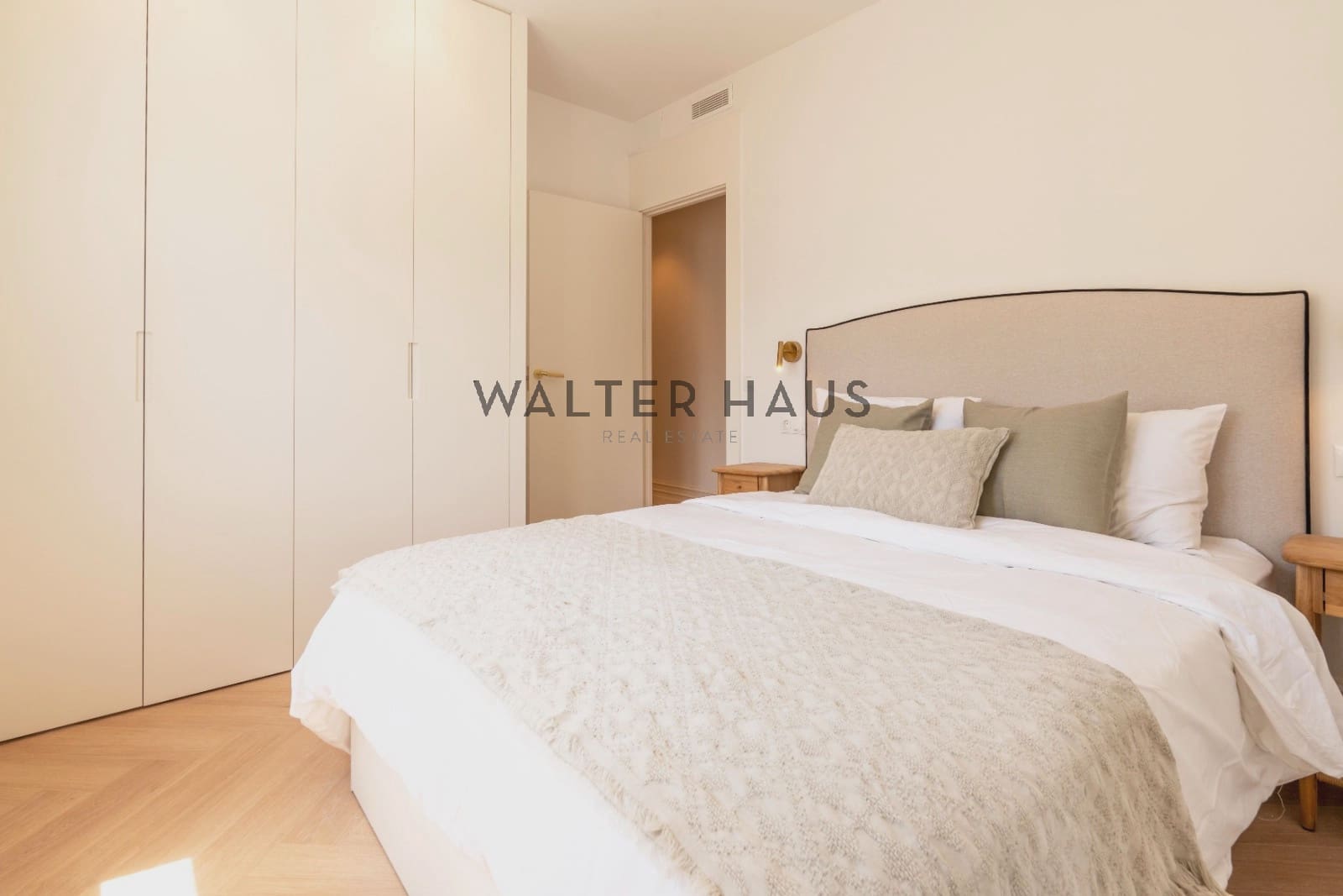 2 sypialnia Penthouse na sprzedaż w Miasto Madryt - 1 110 000 € (Ref: 9996053)