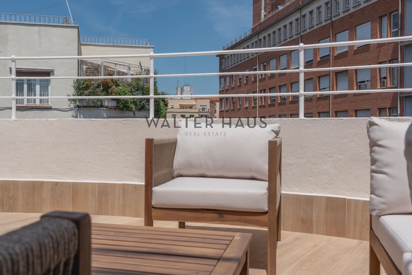 2 sypialnia Penthouse na sprzedaż w Miasto Madryt - 1 110 000 € (Ref: 9996053)