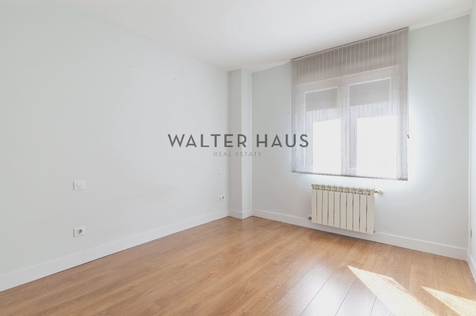 4 bedroom Flat for sale in Madrid city - € 1,750,000 (Ref: 9996321)