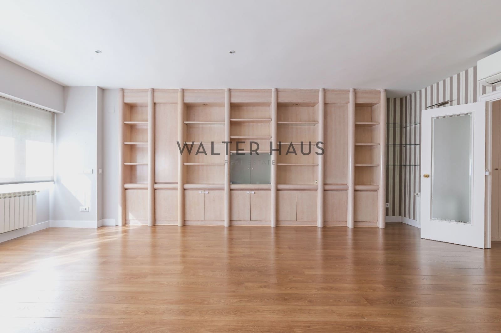 4 bedroom Flat for sale in Madrid city - € 1,750,000 (Ref: 9996321)