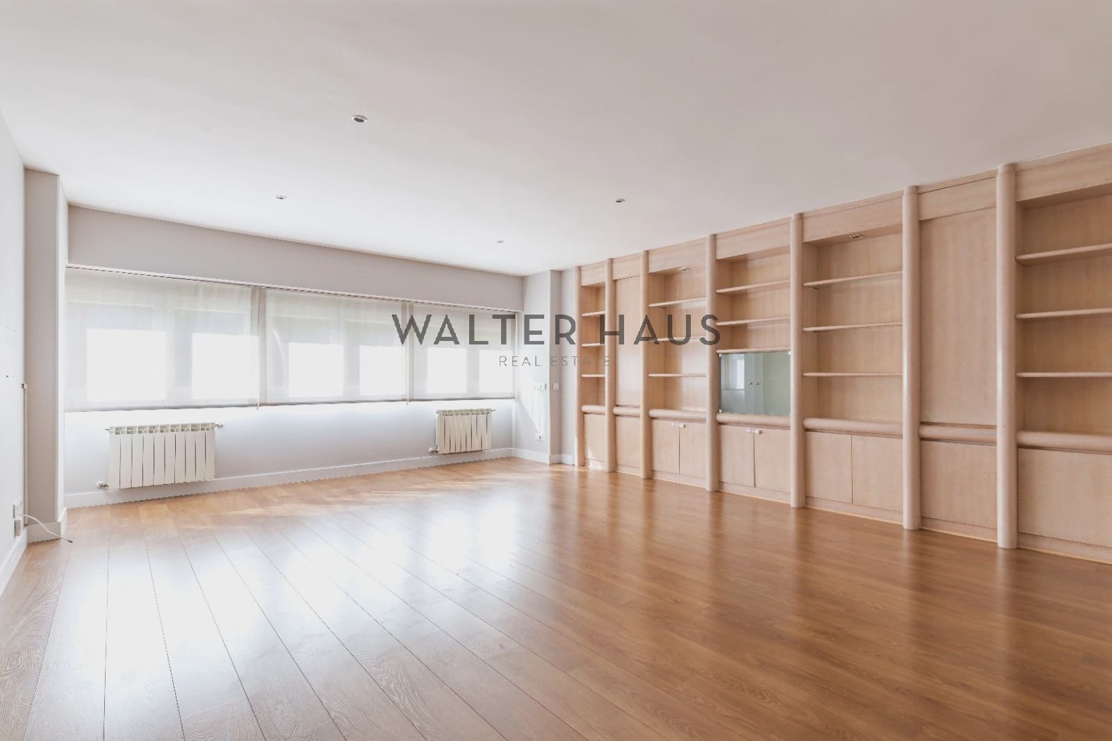 4 bedroom Flat for sale in Madrid city - € 1,750,000 (Ref: 9996321)