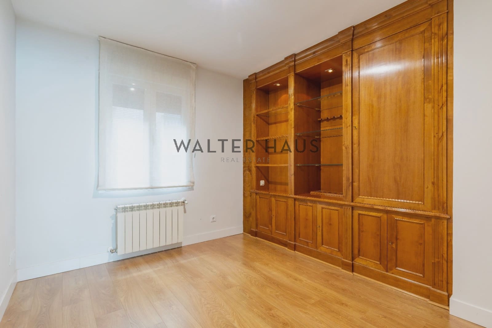 4 bedroom Flat for sale in Madrid city - € 1,750,000 (Ref: 9996321)