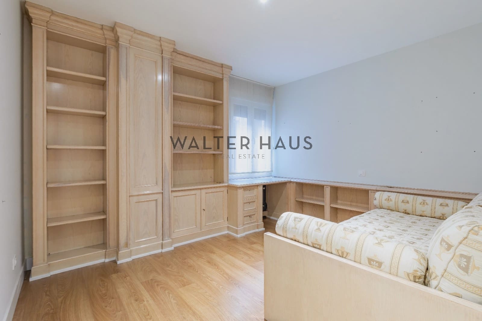 4 bedroom Flat for sale in Madrid city - € 1,750,000 (Ref: 9996321)