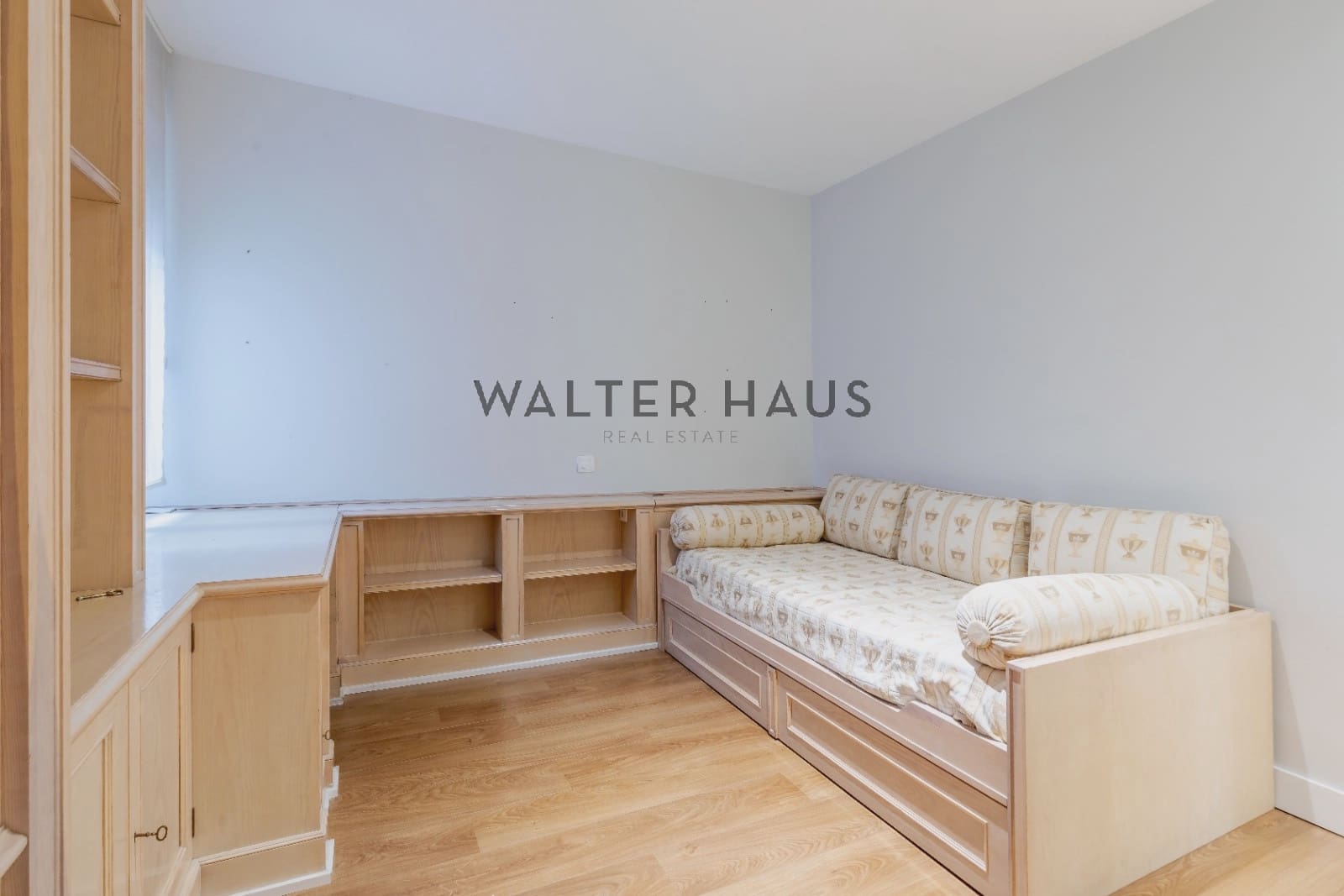 4 bedroom Flat for sale in Madrid city - € 1,750,000 (Ref: 9996321)