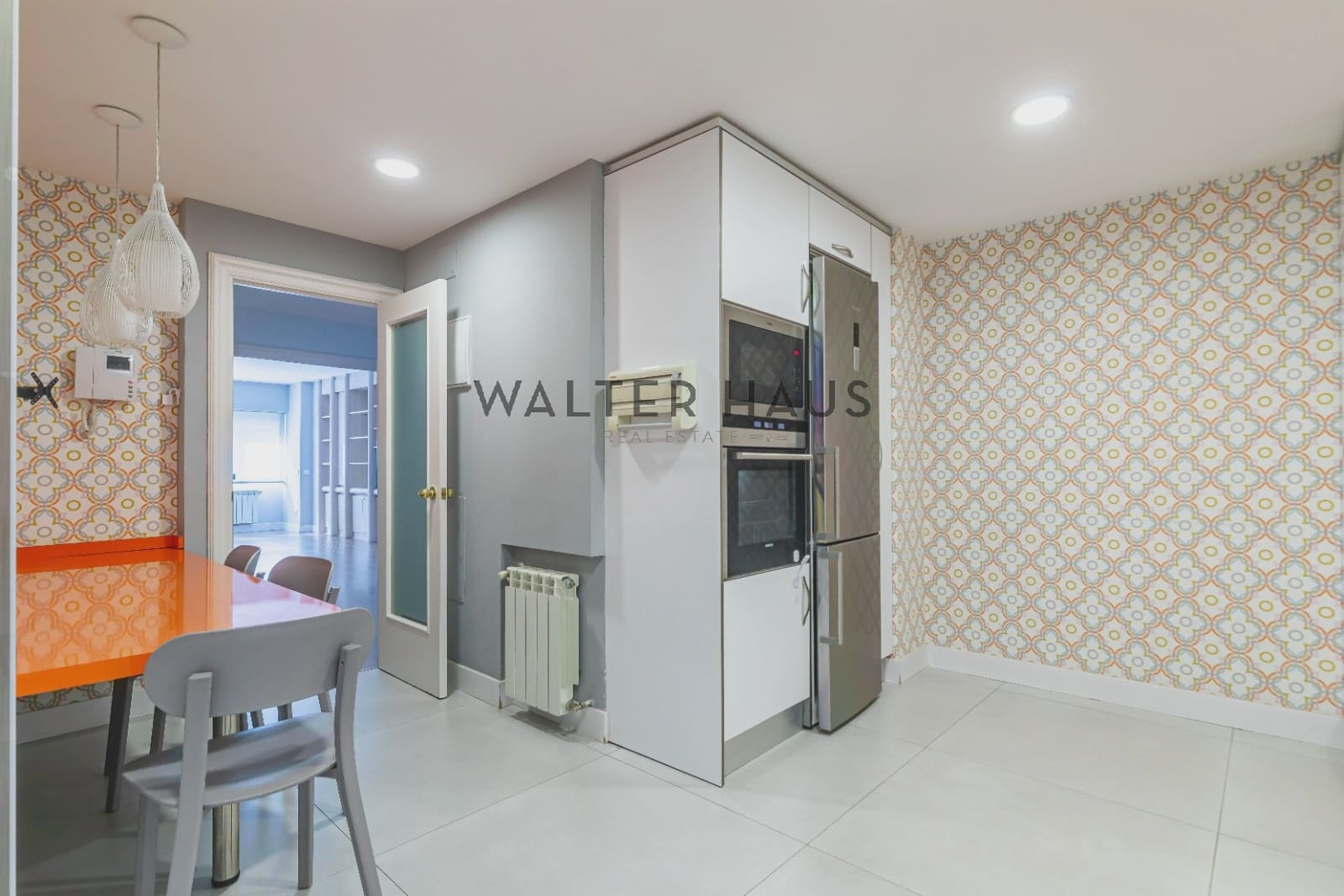 4 bedroom Flat for sale in Madrid city - € 1,750,000 (Ref: 9996321)