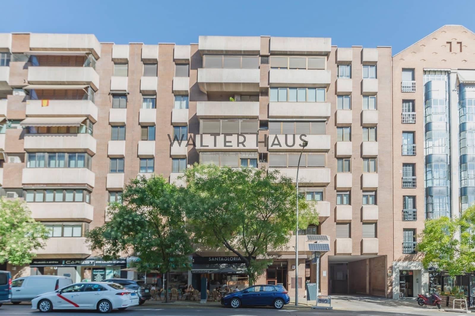 4 bedroom Flat for sale in Madrid city - € 1,750,000 (Ref: 9996321)