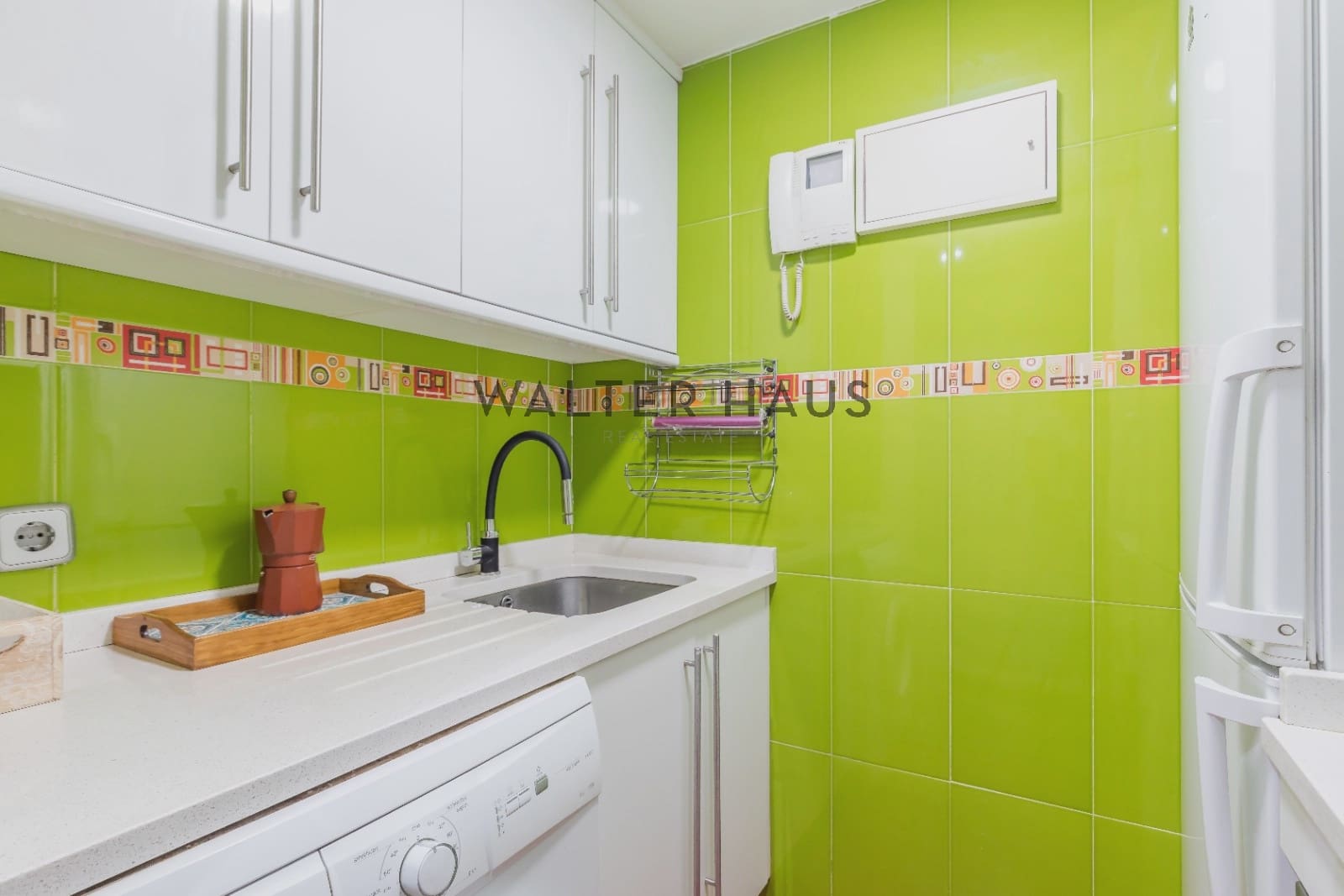 1 sypialnia Apartament do wynajęcia w Miasto Madryt z basenem - 1 850 € (Ref: 9997838)