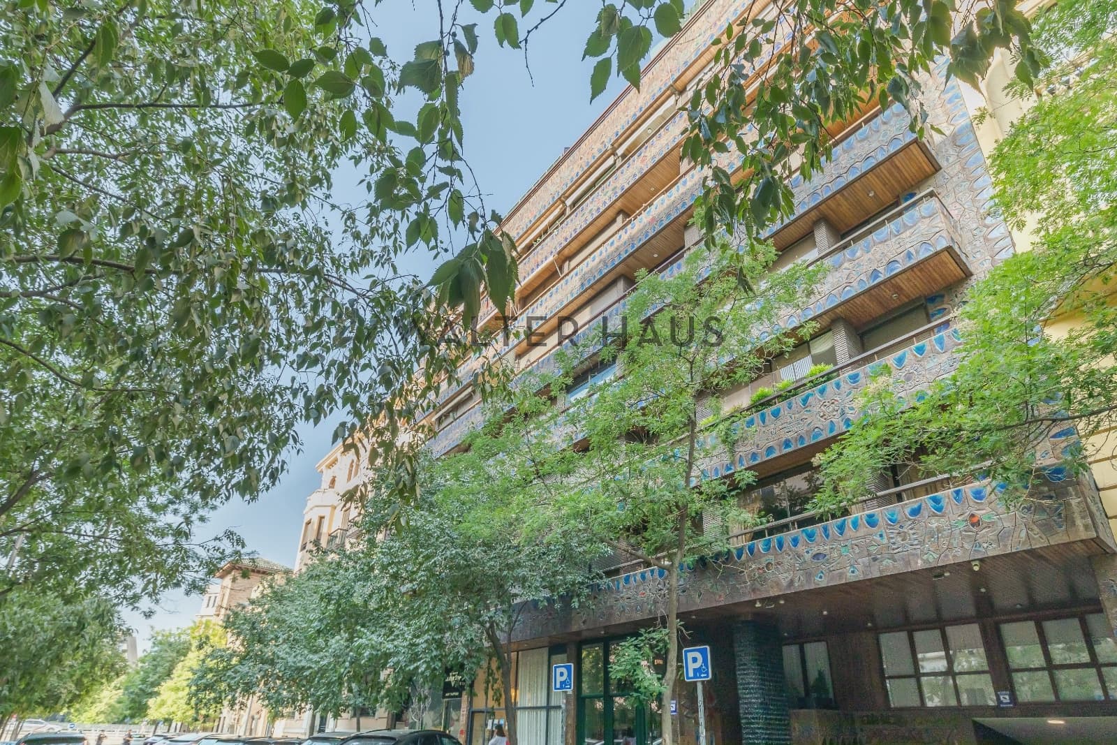 1 sypialnia Apartament do wynajęcia w Miasto Madryt z basenem - 1 850 € (Ref: 9997838)
