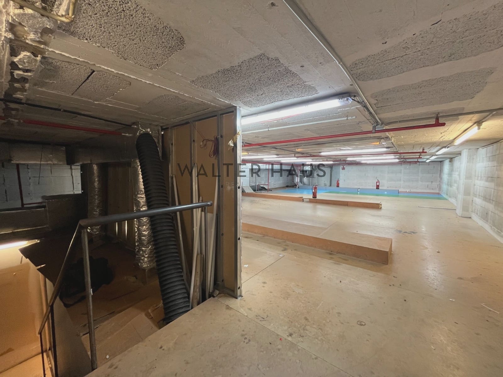 2 makuuhuone Kaupallinen myytävänä paikassa Barcelona kaupunki - 700 000 € (Ref: 9997839)