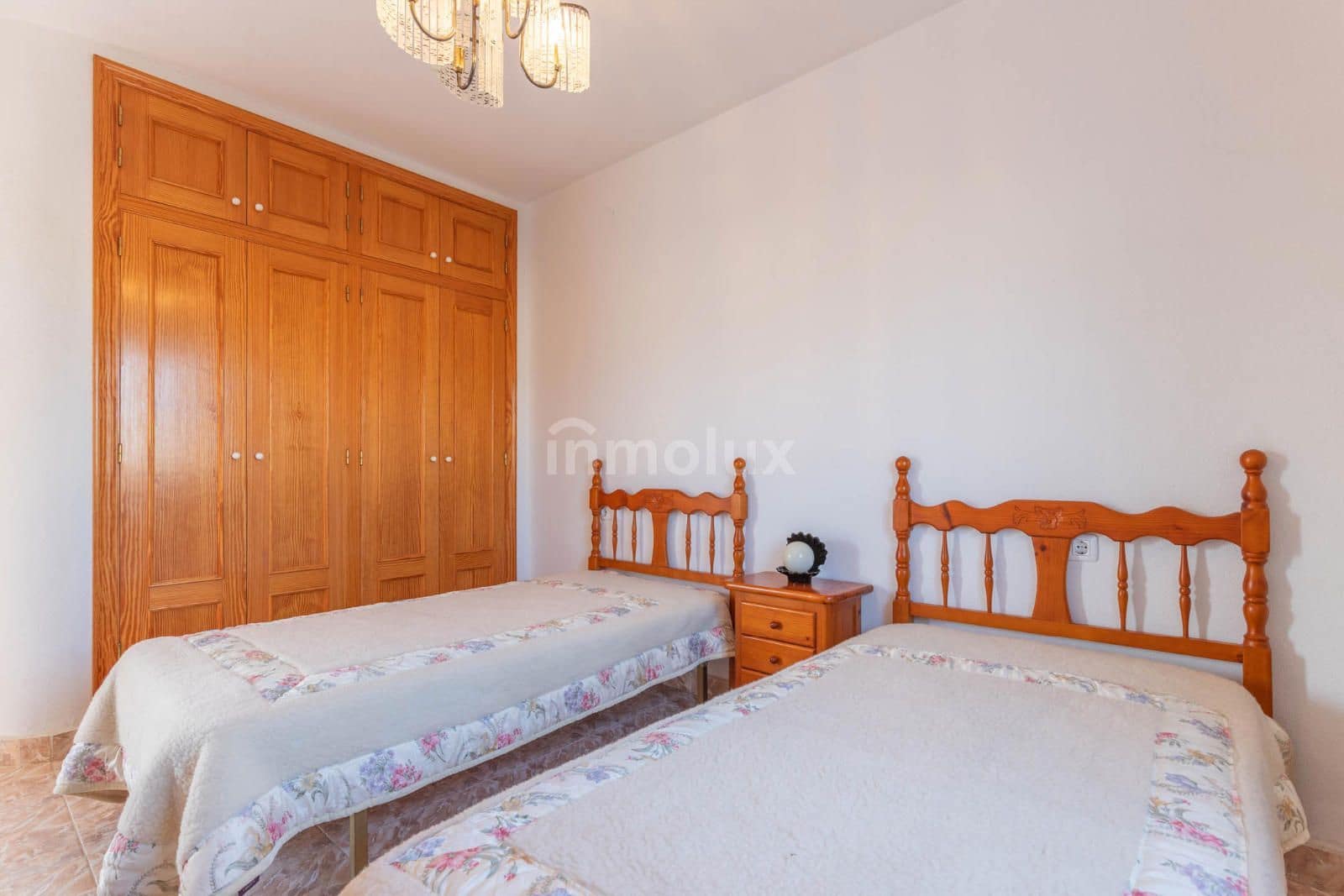 4 makuuhuone Huvila myytävänä paikassa Torrevieja mukana 
autotalli - 265 000 € (Ref: 9064103)