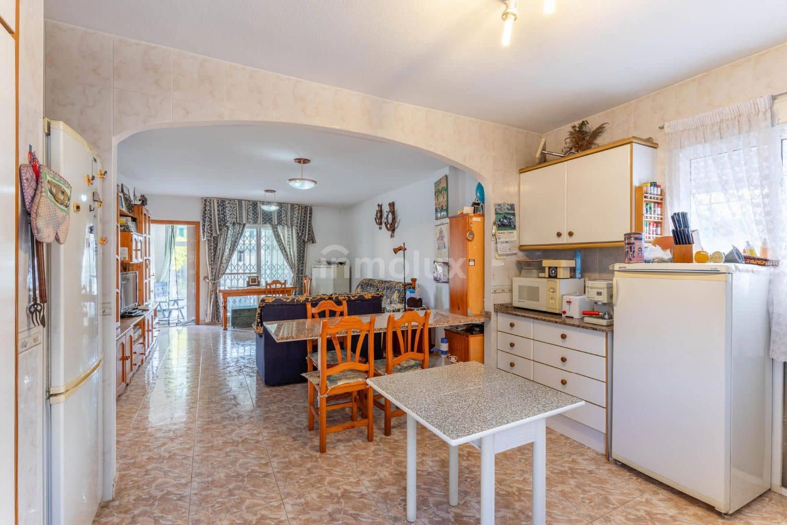 4 makuuhuone Huvila myytävänä paikassa Torrevieja mukana 
autotalli - 265 000 € (Ref: 9064103)