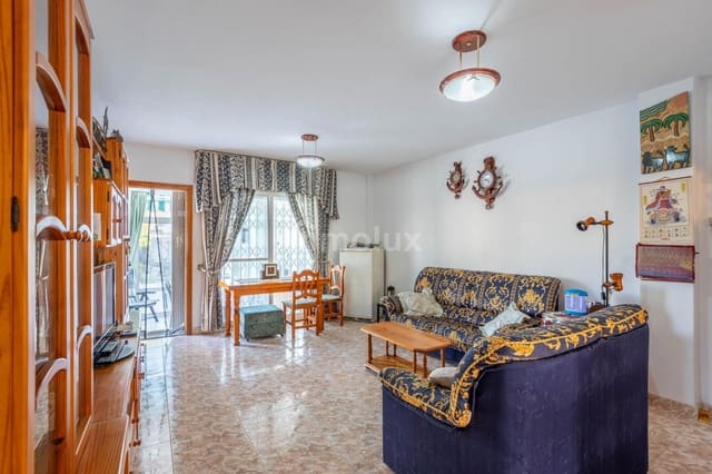 4 makuuhuone Huvila myytävänä paikassa El Chaparral - La Siesta - La Torreta, Torrevieja mukana 
autotalli - 265 000 € (Ref: 9064103)