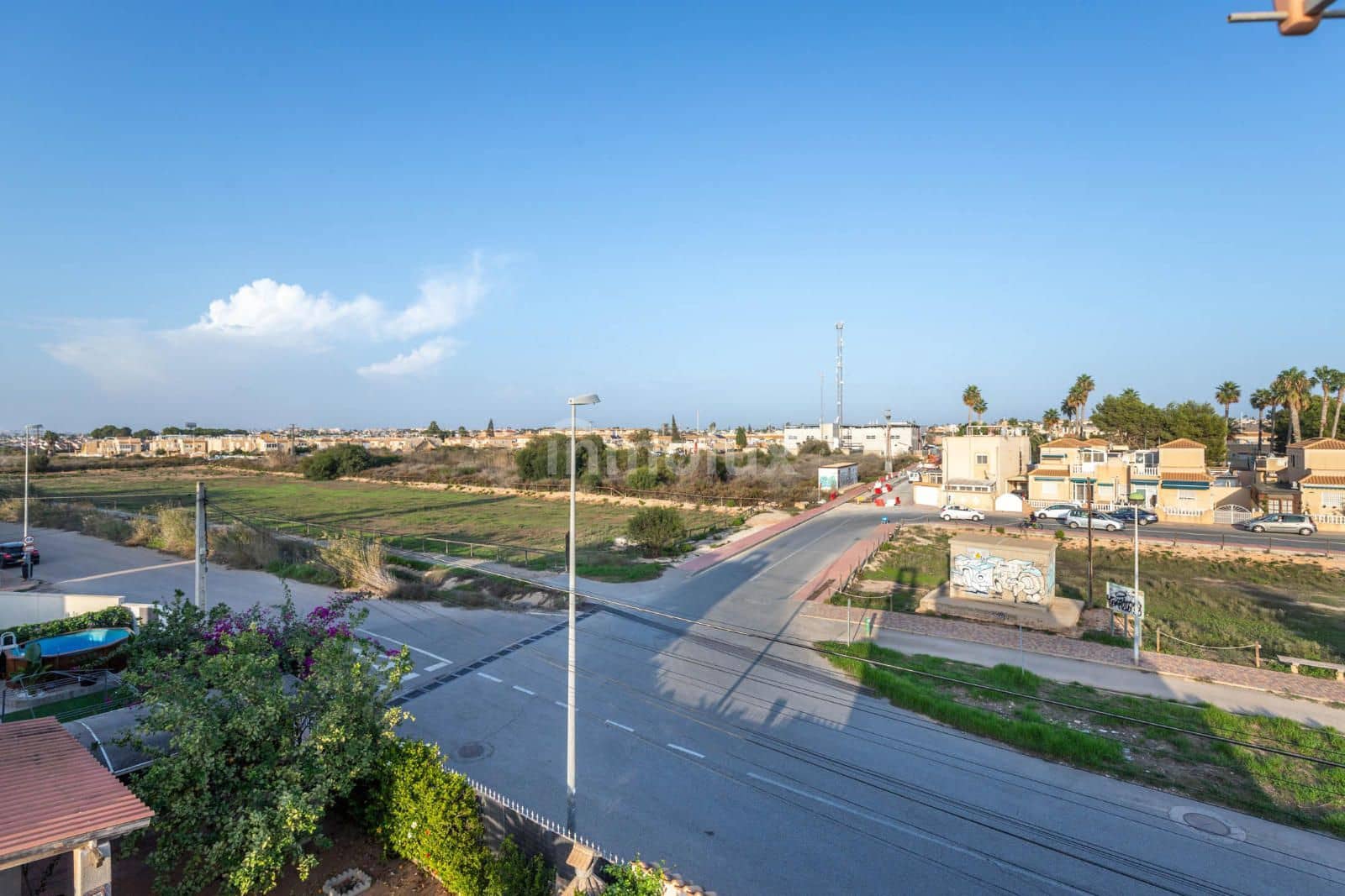 4 makuuhuone Huvila myytävänä paikassa Torrevieja mukana 
autotalli - 265 000 € (Ref: 9064103)