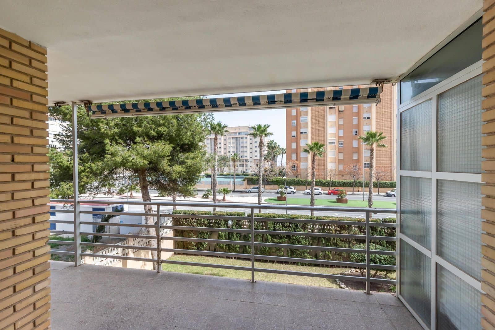 Piso de 3 habitaciones en Playa de San Juan en venta con piscina garaje - 350.000 € (Ref: 9064108)